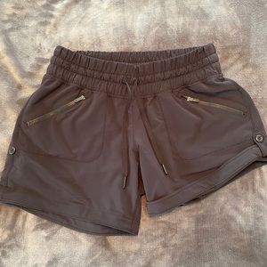 Zella shorts